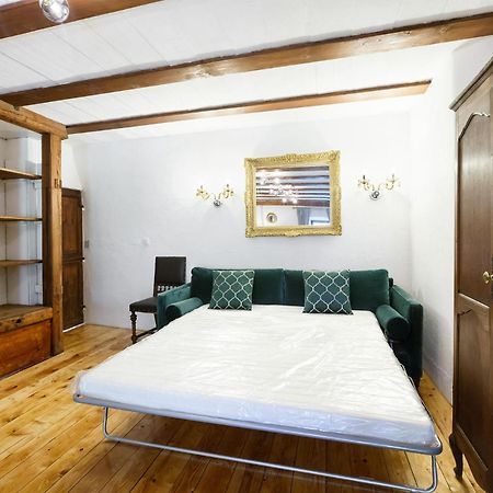 Clarens A Castle Spirit Apartment In Chateau Du Chatelard מראה חיצוני תמונה