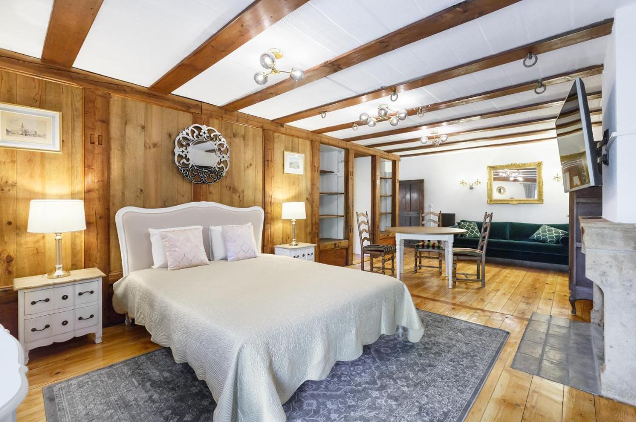 Clarens A Castle Spirit Apartment In Chateau Du Chatelard מראה חיצוני תמונה