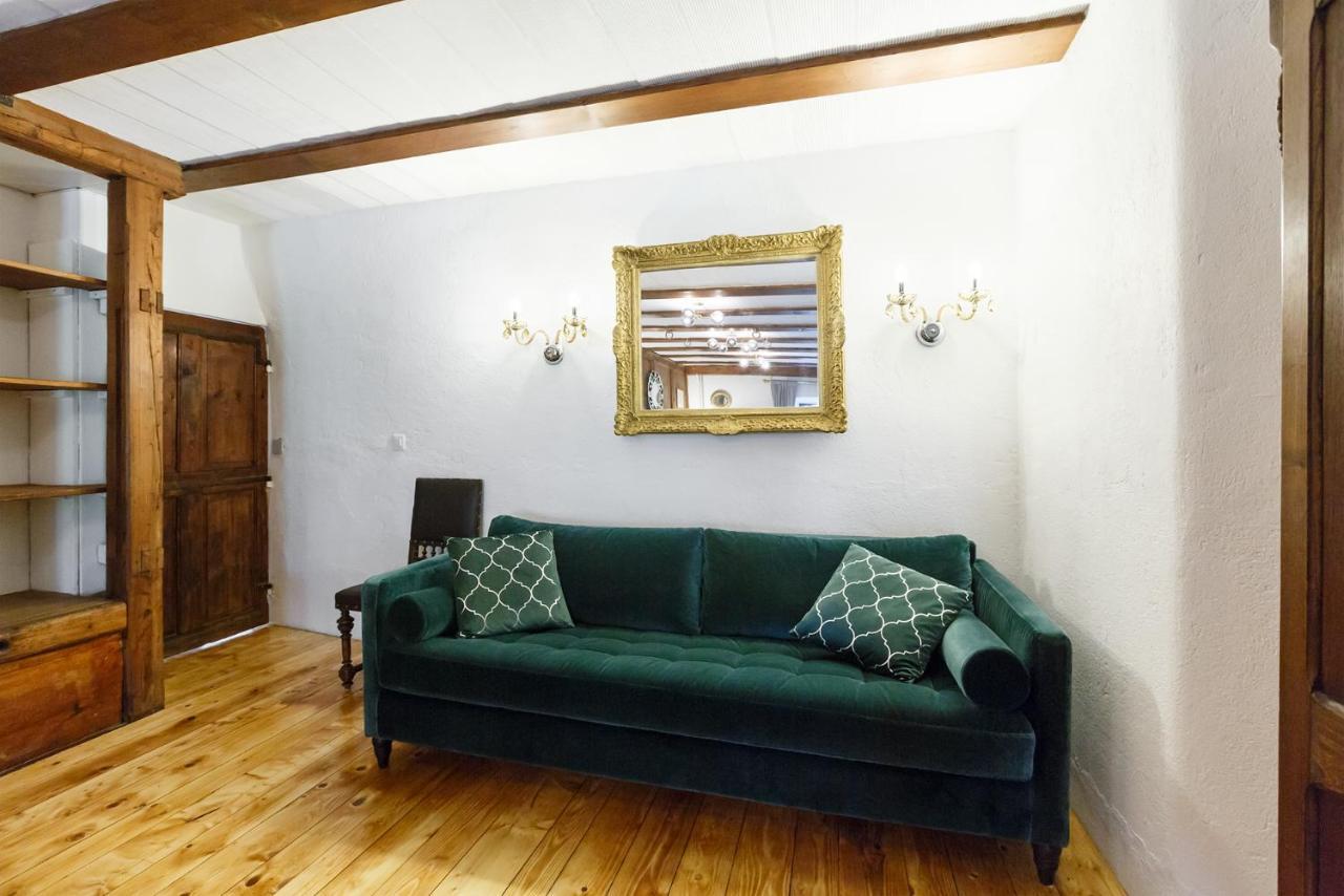 Clarens A Castle Spirit Apartment In Chateau Du Chatelard מראה חיצוני תמונה